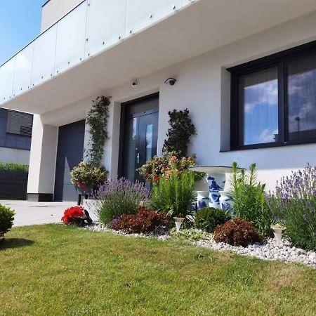 Yipin Villa Prag Eksteriør billede
