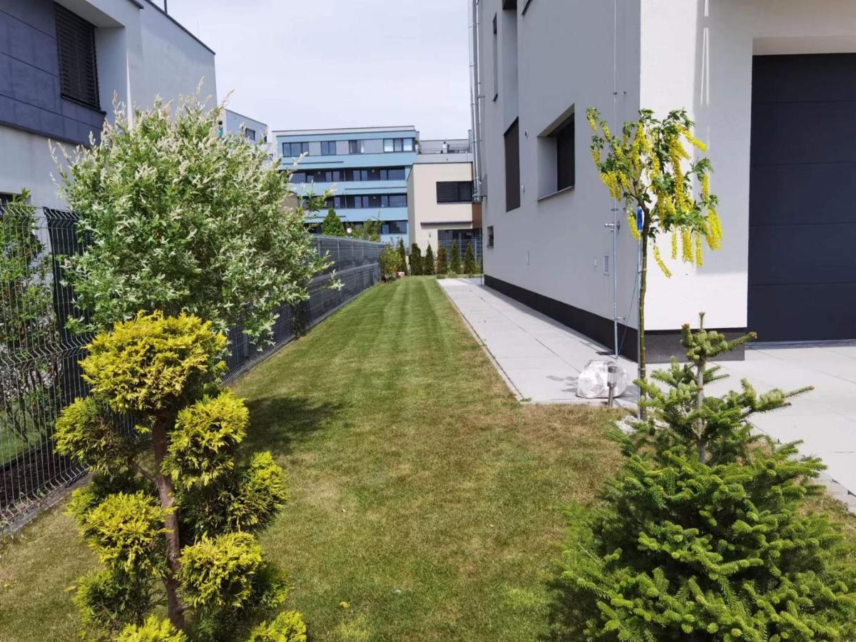 Yipin Villa Prag Eksteriør billede